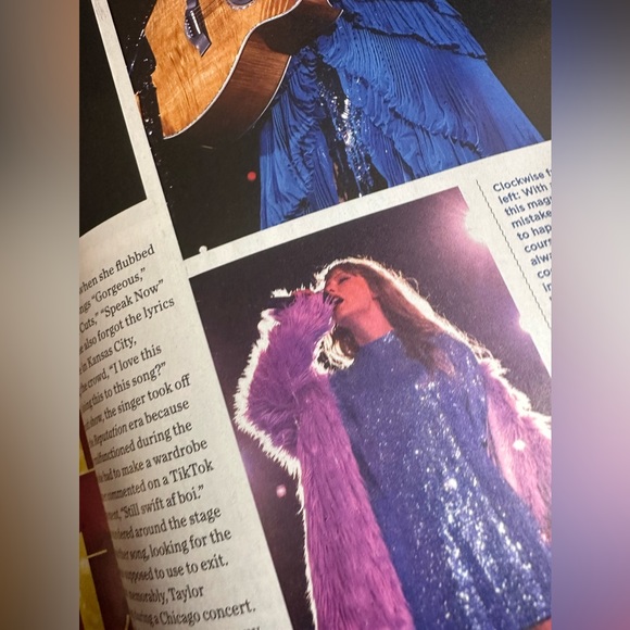 Taylor Swift - Fan Guide To The Eras Tour: 2 Collectible -2 sets available - Picture 11 of 17